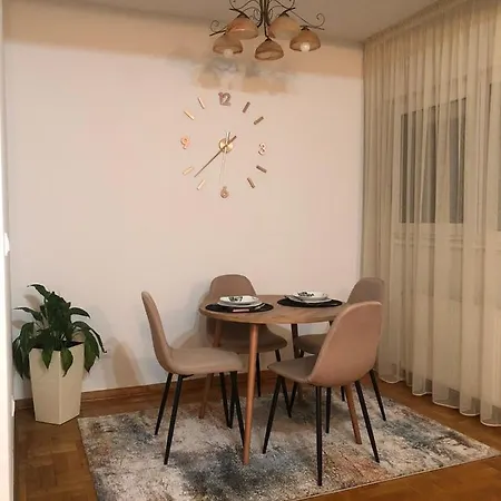 Apartman Park Apartment